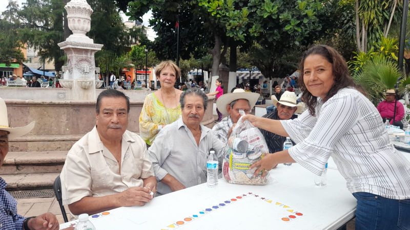 El H. Ayuntamiento del Municipio de Penjamillo Michoacán inicia actividades con el grupo adulto